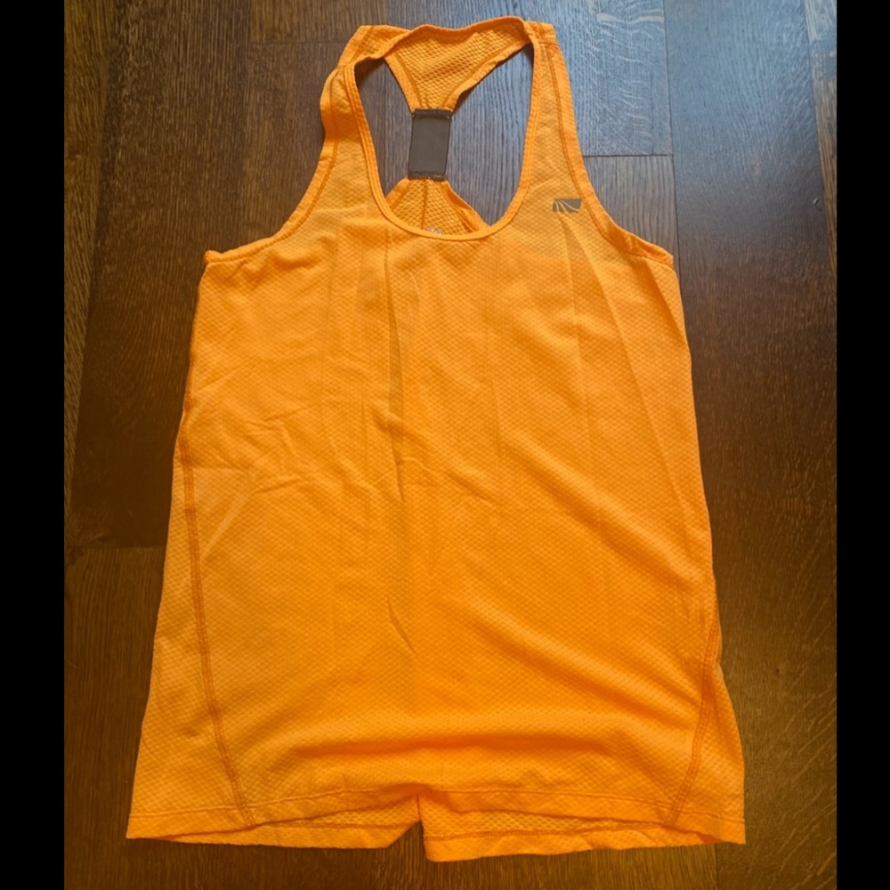 Mario’s Tek Yoga Top